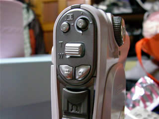 DV12M 背面から