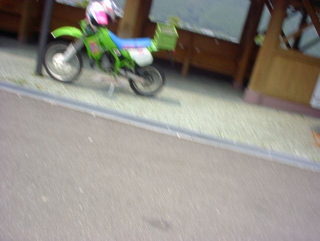 098
